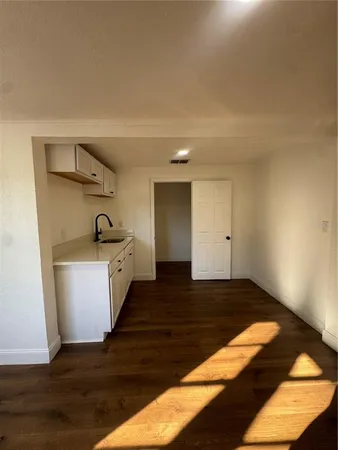 $1,200 | Undisclosed Address, Tampa, FL 33611