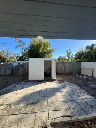 $1,200 | Undisclosed Address, Tampa, FL 33611