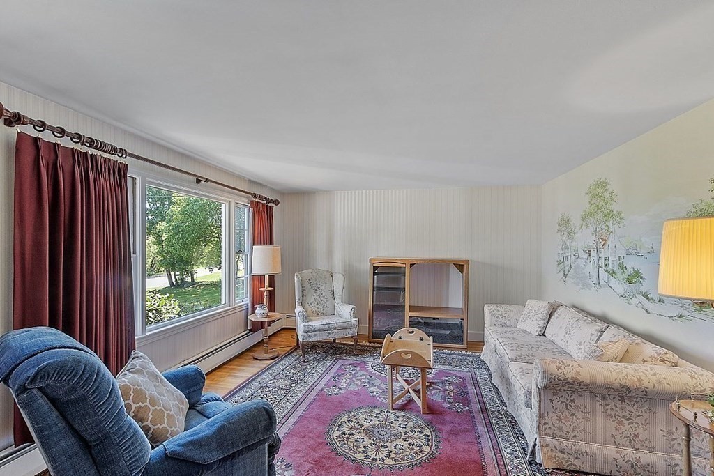 338 Donohue Road Dracut, MA 01826 - Photo 12 of 38