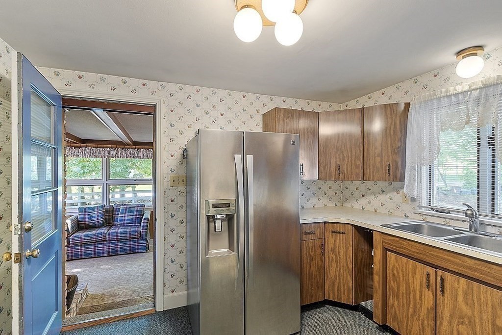 338 Donohue Road Dracut, MA 01826 - Photo 18 of 38