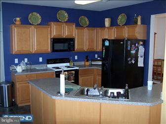 401 Hatteras Road Coatesville, PA 19320 - Photo 2 of 6 Kitchen