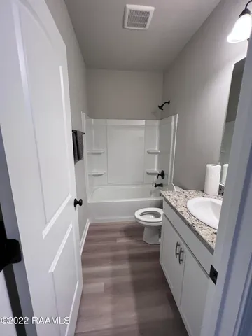 $2,000 | 304 Tall Meadows Lane, Lafayette, LA 70506