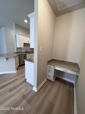 $2,000 | 304 Tall Meadows Lane, Lafayette, LA 70506