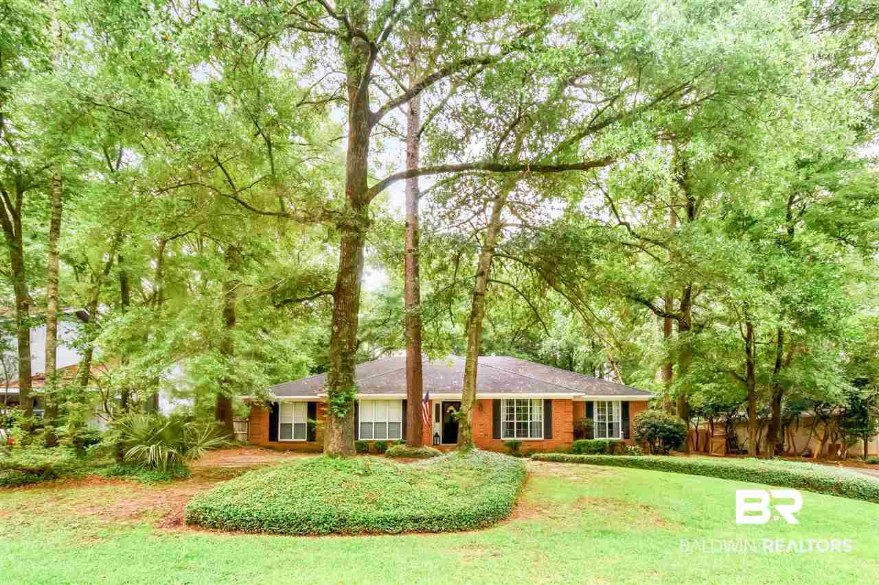 907 Wesley Avenue Mobile, AL 36609 - Photo 2 of 36