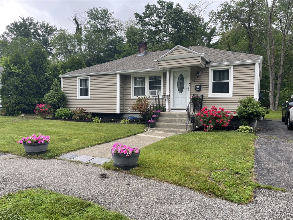 41 Knowles Road Worcester, MA 01602 - Photo 1 of 34