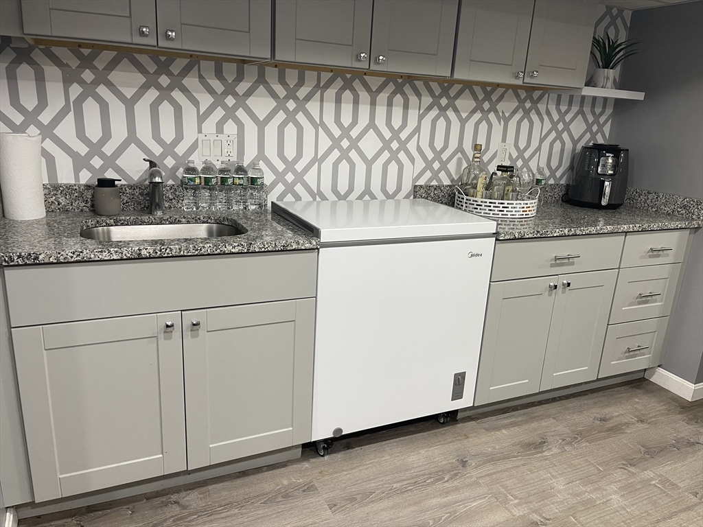 41 Knowles Road Worcester, MA 01602 - Photo 24 of 34