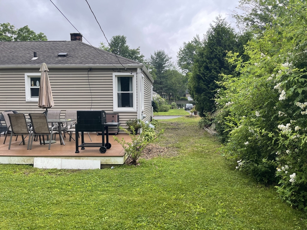 41 Knowles Road Worcester, MA 01602 - Photo 29 of 34