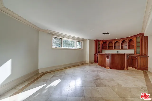 $44,500 | 209 South Anita Avenue, Los Angeles, CA 90049