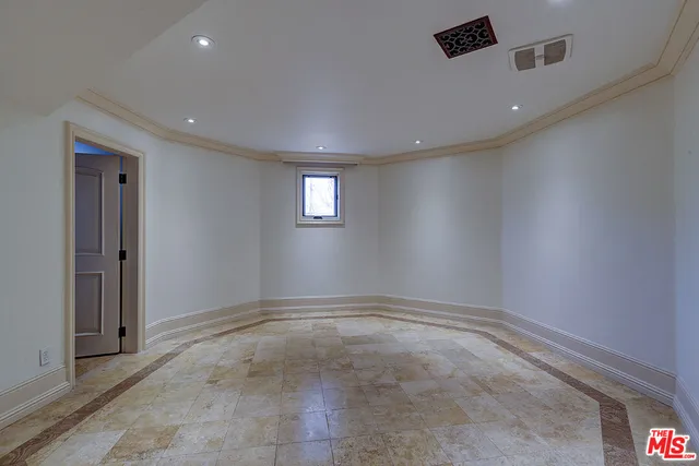 $44,500 | 209 South Anita Avenue, Los Angeles, CA 90049