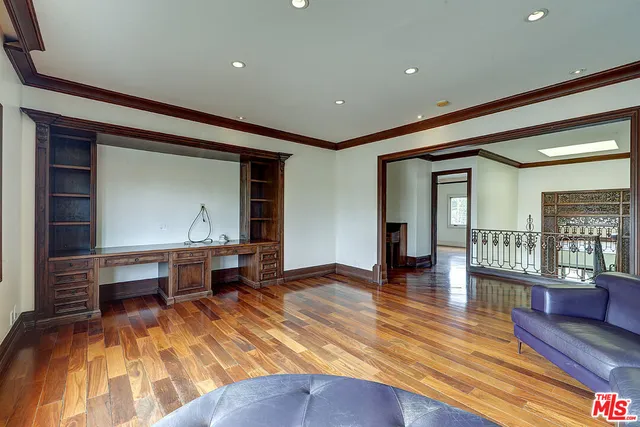 $44,500 | 209 South Anita Avenue, Los Angeles, CA 90049