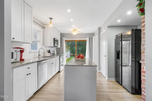 $343,000 | 420 Highway 146, Guilderland, NY 12009