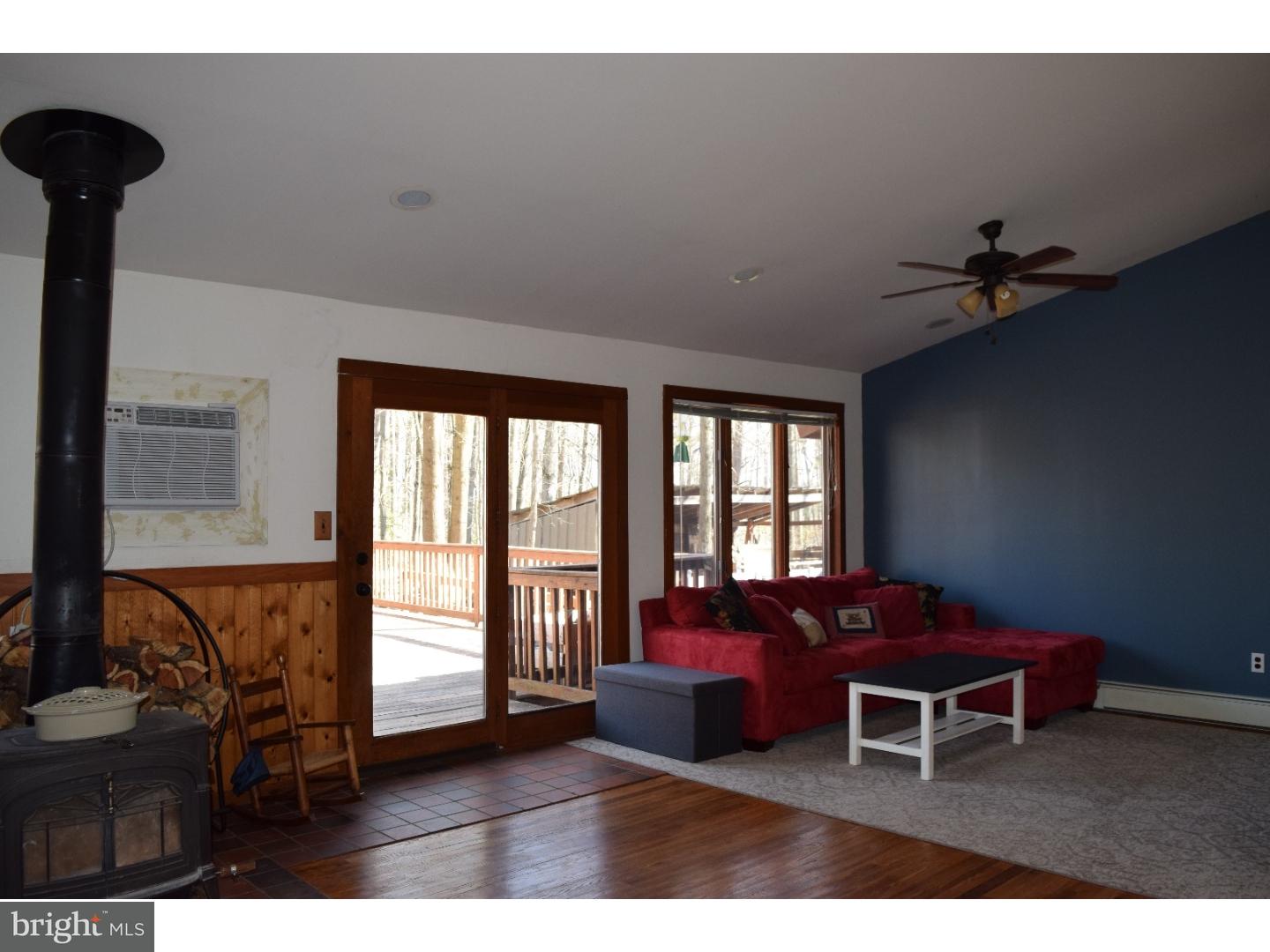 53 Williams Road Pilesgrove, NJ 08098 - Photo 5 of 19 Family Room