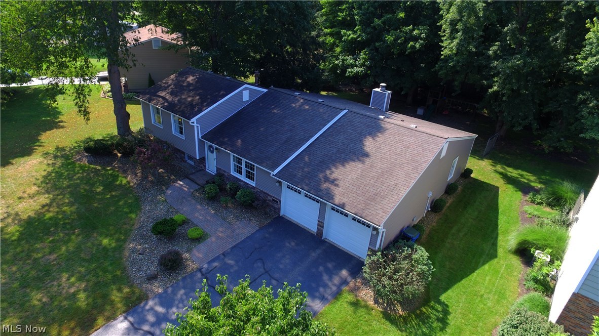 7739 Raglan Drive Northeast Warren, OH 44484 - Photo 2 of 35 Gallery Image 2