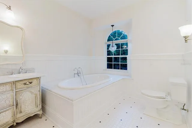 $1,599,000 | 5455 Lake Le Clare Road, Lutz, FL 33558