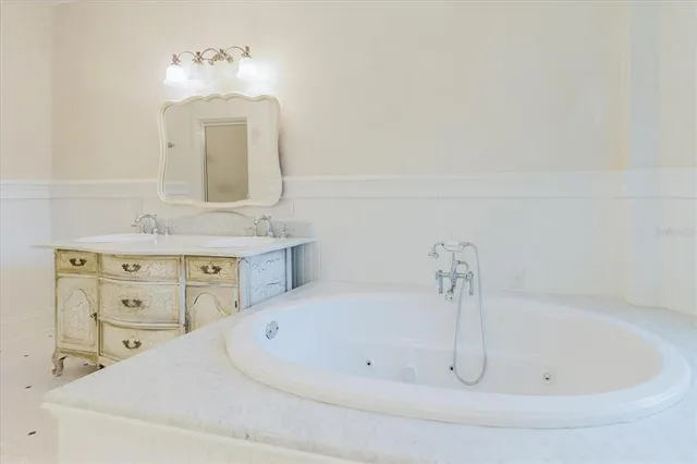 $1,599,000 | 5455 Lake Le Clare Road, Lutz, FL 33558