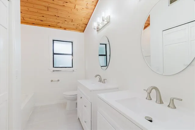 $1,599,000 | 5455 Lake Le Clare Road, Lutz, FL 33558