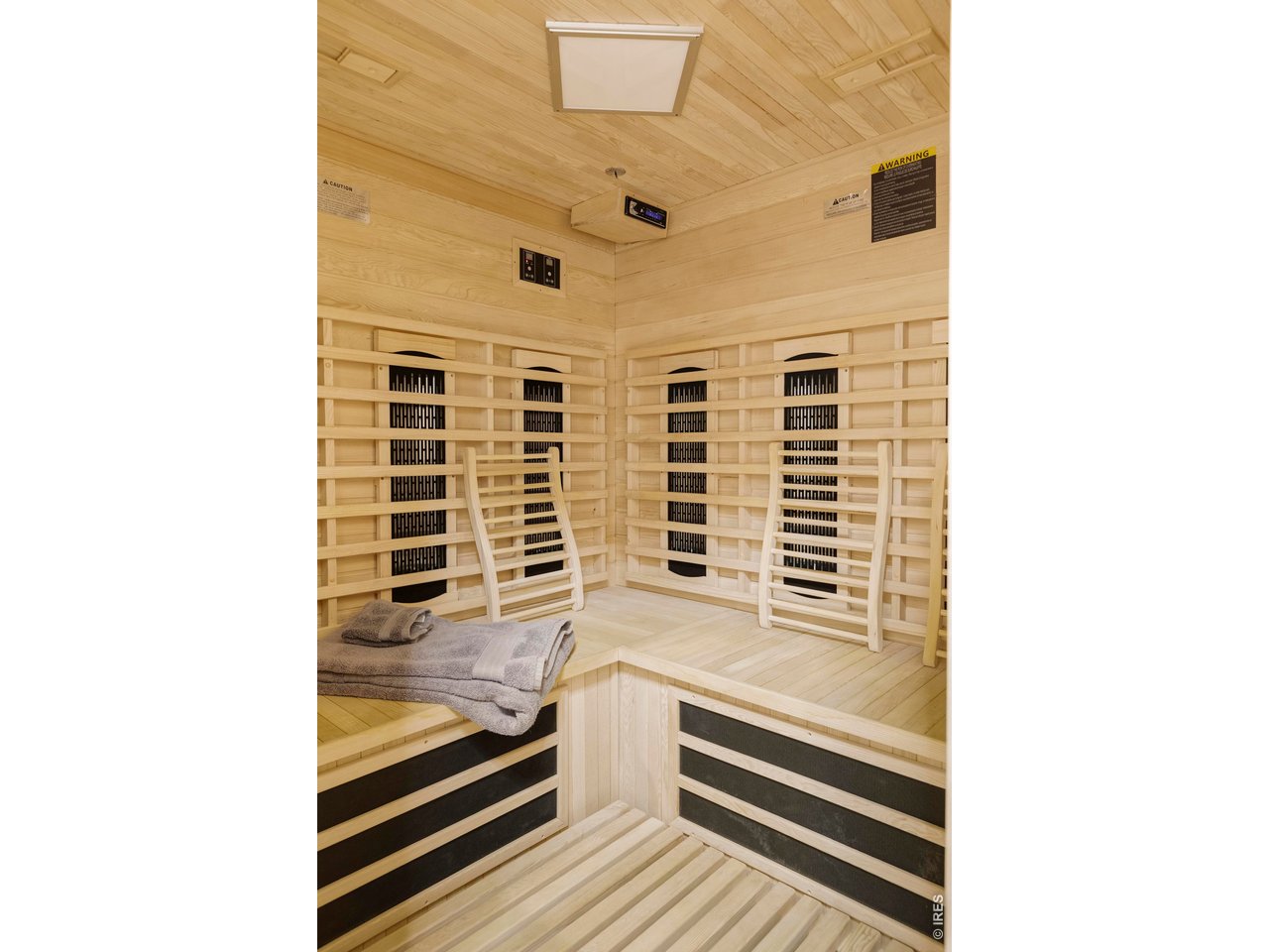 150 Valley View Way Boulder, CO 80304 - Photo 27 of 36 Sauna.