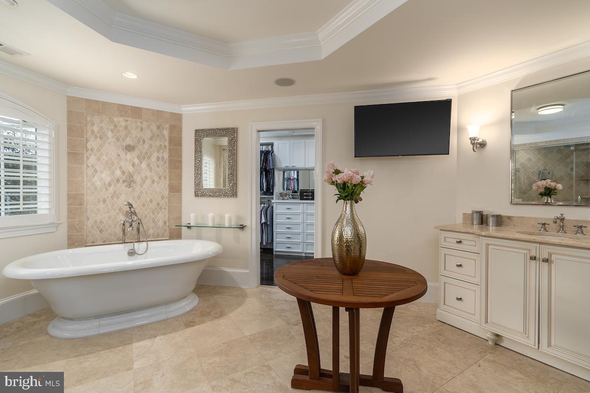 7803 Radnor Road Bethesda, MD 20817 - Photo 24 of 51 Double vanities