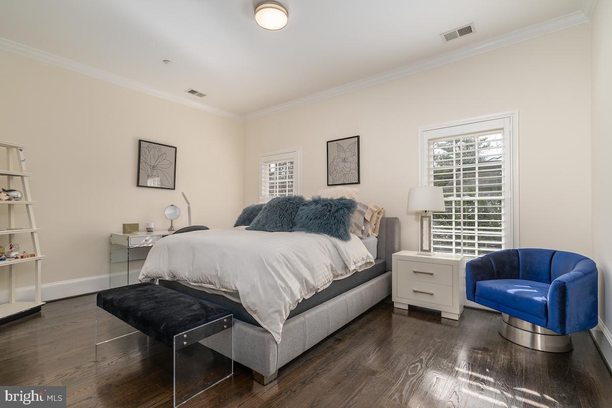 7803 Radnor Road Bethesda, MD 20817 - Photo 28 of 51 Bedroom 4