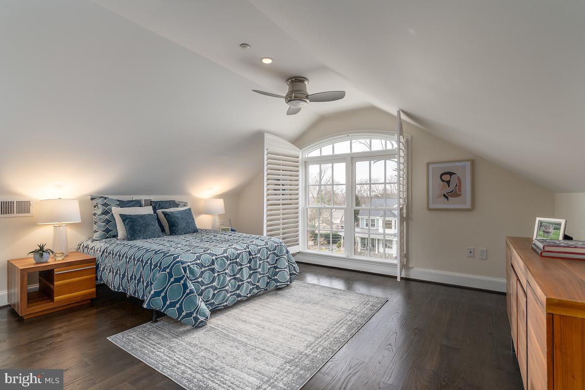 7803 Radnor Road Bethesda, MD 20817 - Photo 30 of 51 Bedroom 5 Guest suite with a birds-eye view