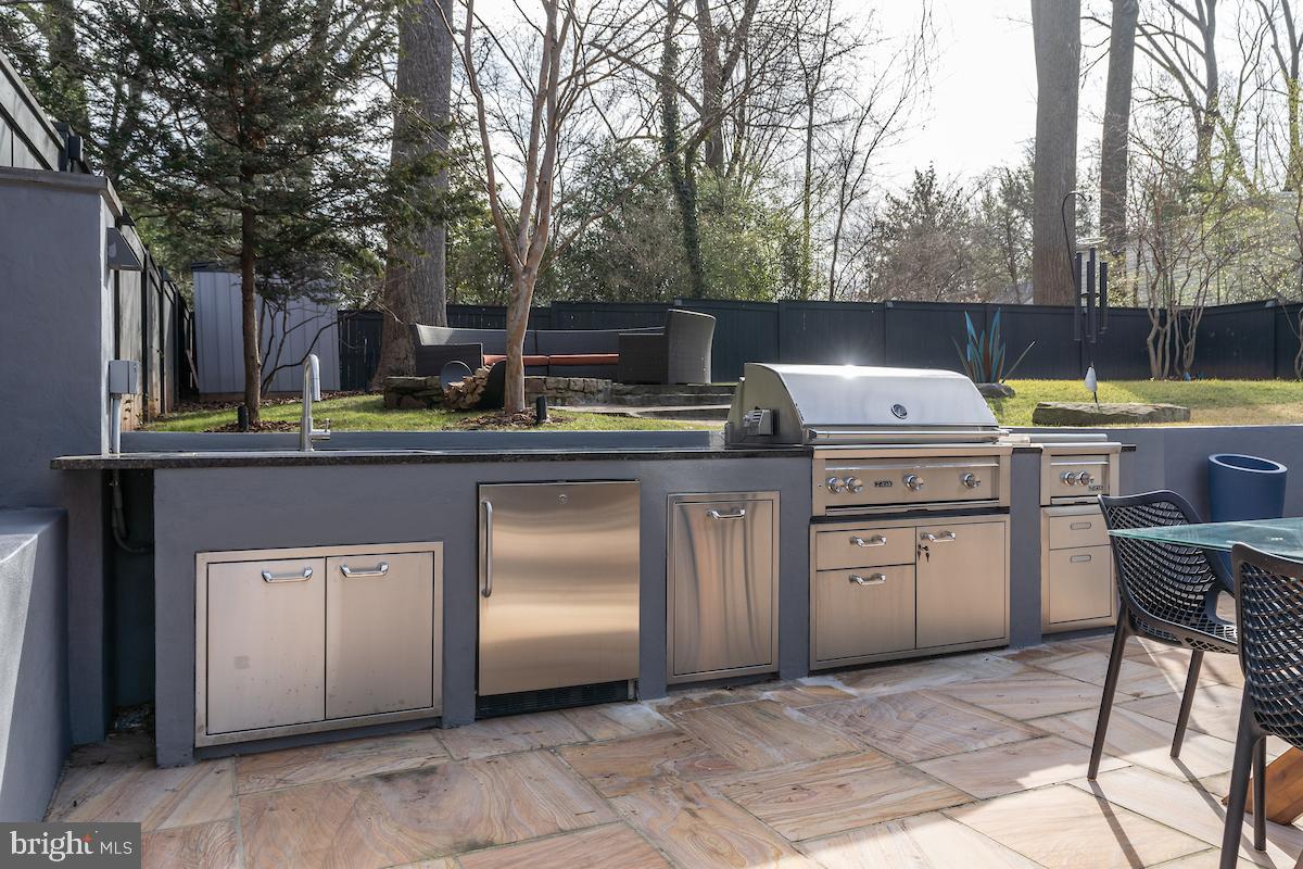 7803 Radnor Road Bethesda, MD 20817 - Photo 42 of 51 Fully equipped new outdoor kitchen