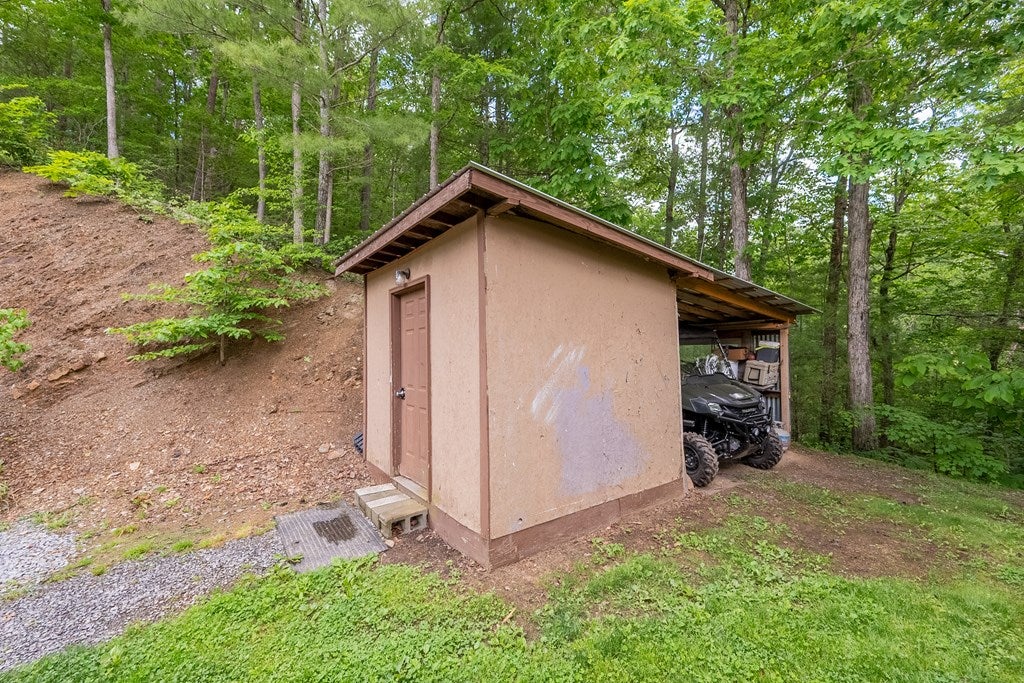 11737 Grapefield Road Bastian, VA 24314 - Photo 44 of 63 Gallery Image 44