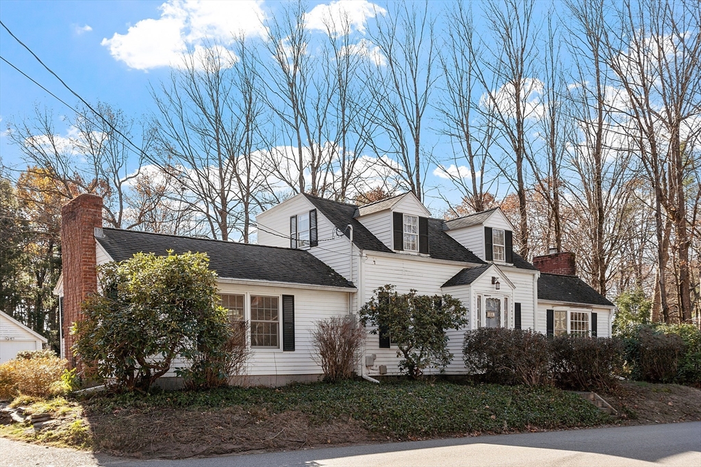 64 Chestnut Street Lunenburg, MA 01462 - Photo 2 of 42