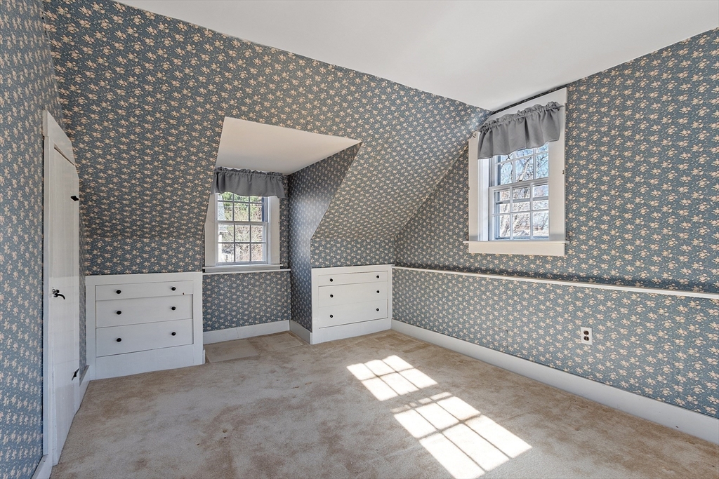 64 Chestnut Street Lunenburg, MA 01462 - Photo 37 of 42