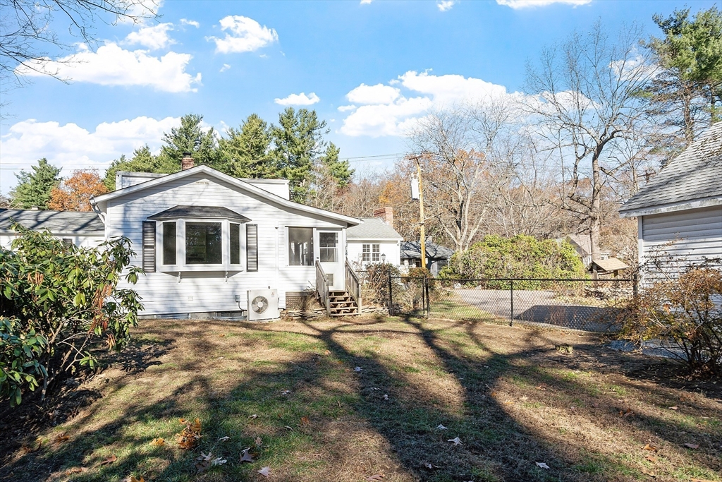 64 Chestnut Street Lunenburg, MA 01462 - Photo 6 of 42