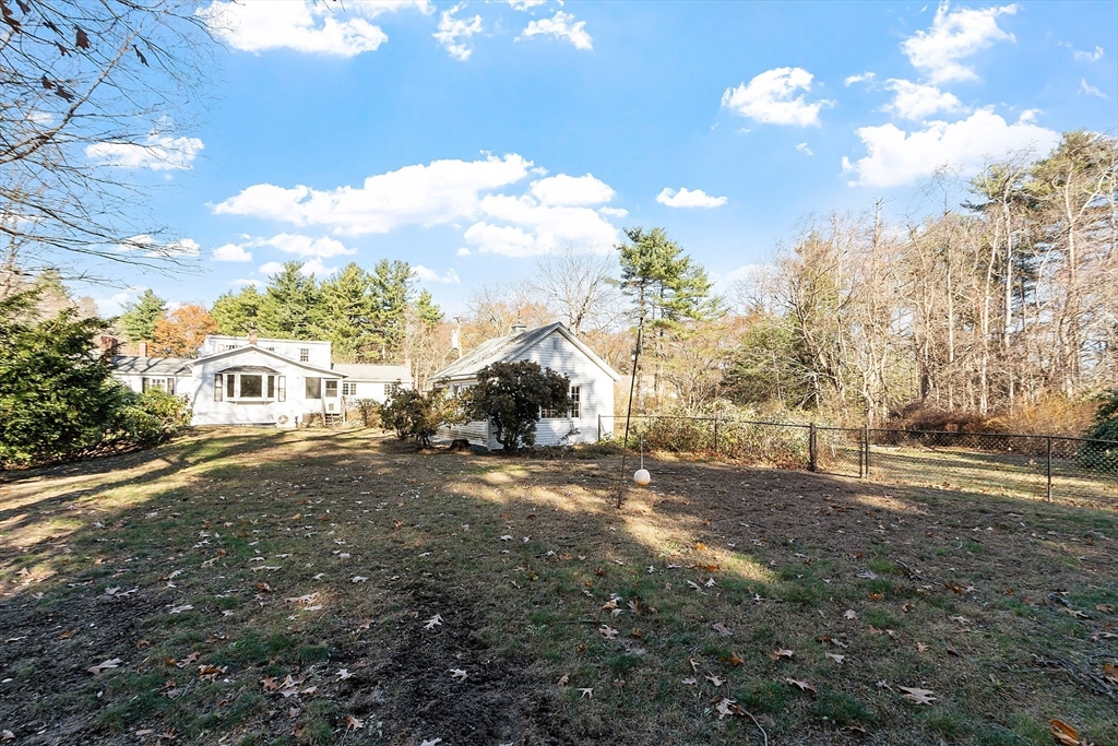 64 Chestnut Street Lunenburg, MA 01462 - Photo 9 of 42