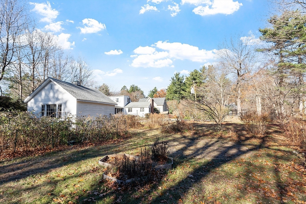 64 Chestnut Street Lunenburg, MA 01462 - Photo 10 of 42