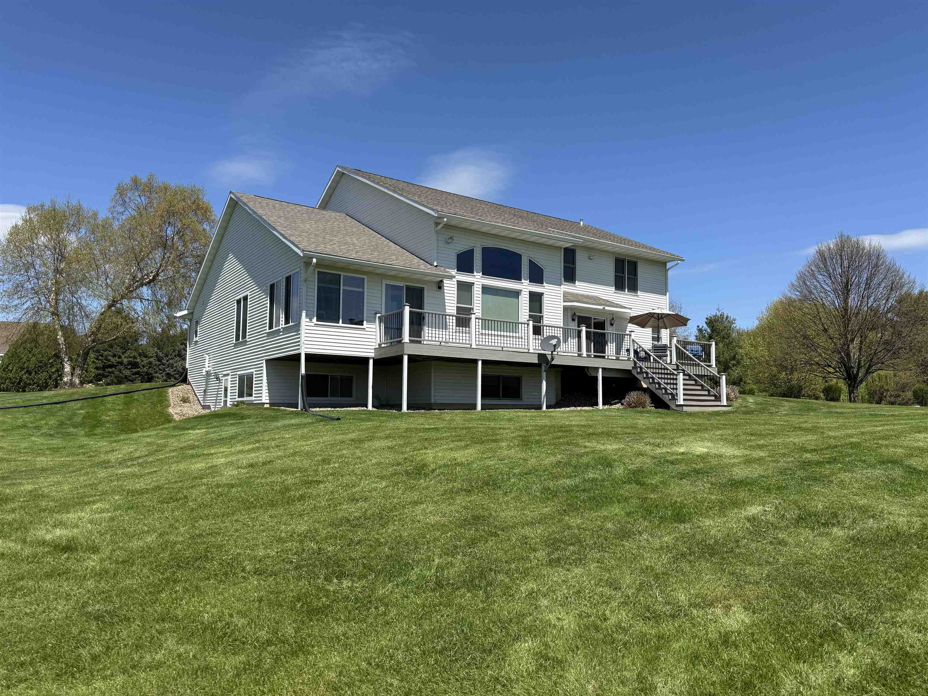 38630 Golf View Drive Prairie du Chien, WI 53821 - Photo 14 of 84