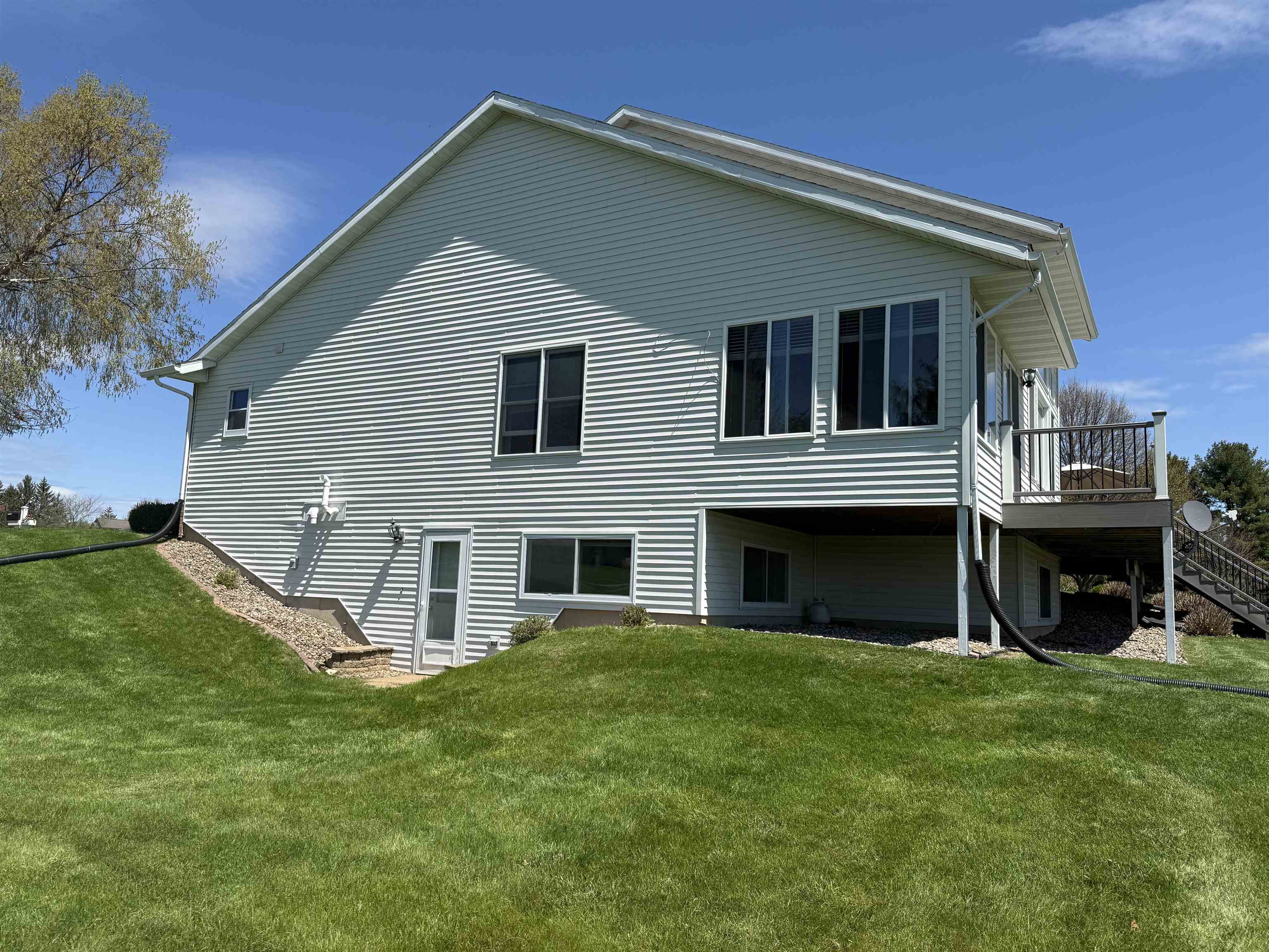 38630 Golf View Drive Prairie du Chien, WI 53821 - Photo 15 of 84