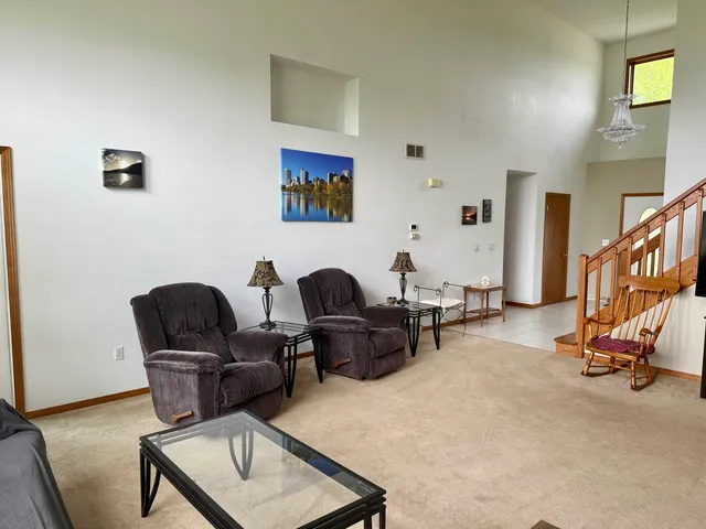 $475,000 | 38630 Golf View Drive, Prairie du Chien, WI 53821