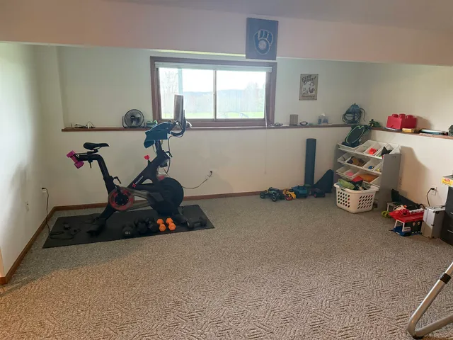 $475,000 | 38630 Golf View Drive, Prairie du Chien, WI 53821