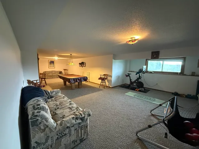 $475,000 | 38630 Golf View Drive, Prairie du Chien, WI 53821