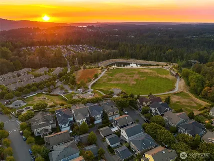$1,499,999 | 2933 Northeast Marquette Way, Issaquah, WA 98029