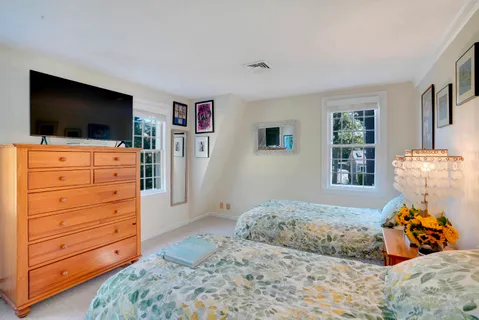 $2,250,000 | 28 Pine Tree Lane, Vineyard Haven, MA 02568