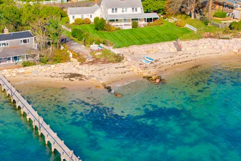 $2,250,000 | 28 Pine Tree Lane, Vineyard Haven, MA 02568
