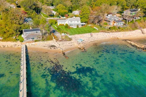 $2,250,000 | 28 Pine Tree Lane, Vineyard Haven, MA 02568