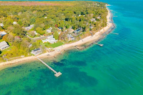 $2,250,000 | 28 Pine Tree Lane, Vineyard Haven, MA 02568