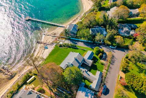 $2,250,000 | 28 Pine Tree Lane, Vineyard Haven, MA 02568