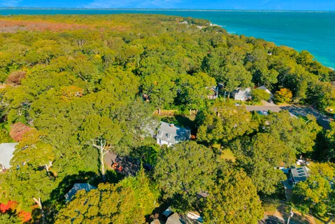 $2,250,000 | 28 Pine Tree Lane, Vineyard Haven, MA 02568
