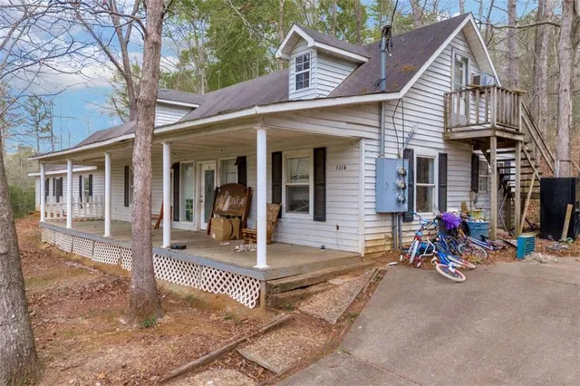a view of a large building