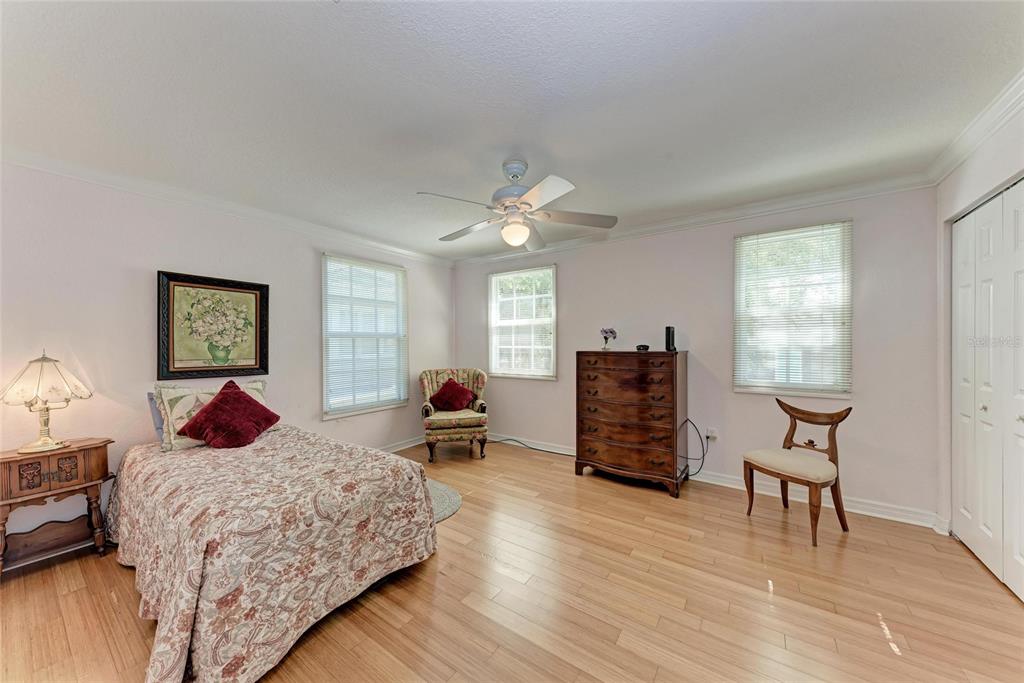 516 Howard Court Sarasota, FL 34236 - Photo 29 of 98