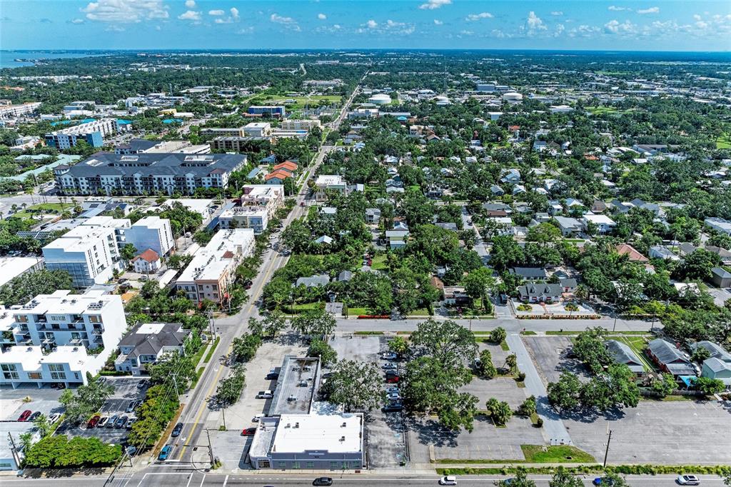 516 Howard Court Sarasota, FL 34236 - Photo 39 of 98