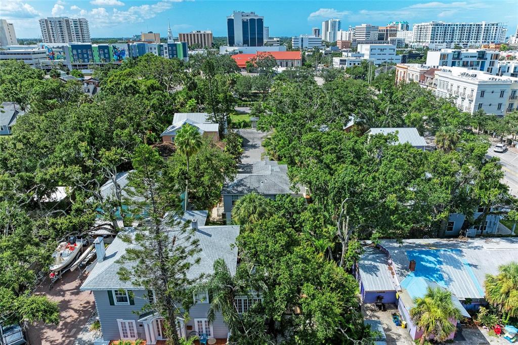 516 Howard Court Sarasota, FL 34236 - Photo 40 of 98