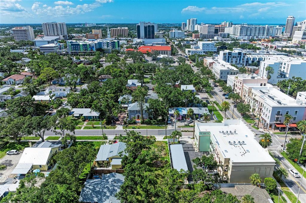 516 Howard Court Sarasota, FL 34236 - Photo 44 of 98