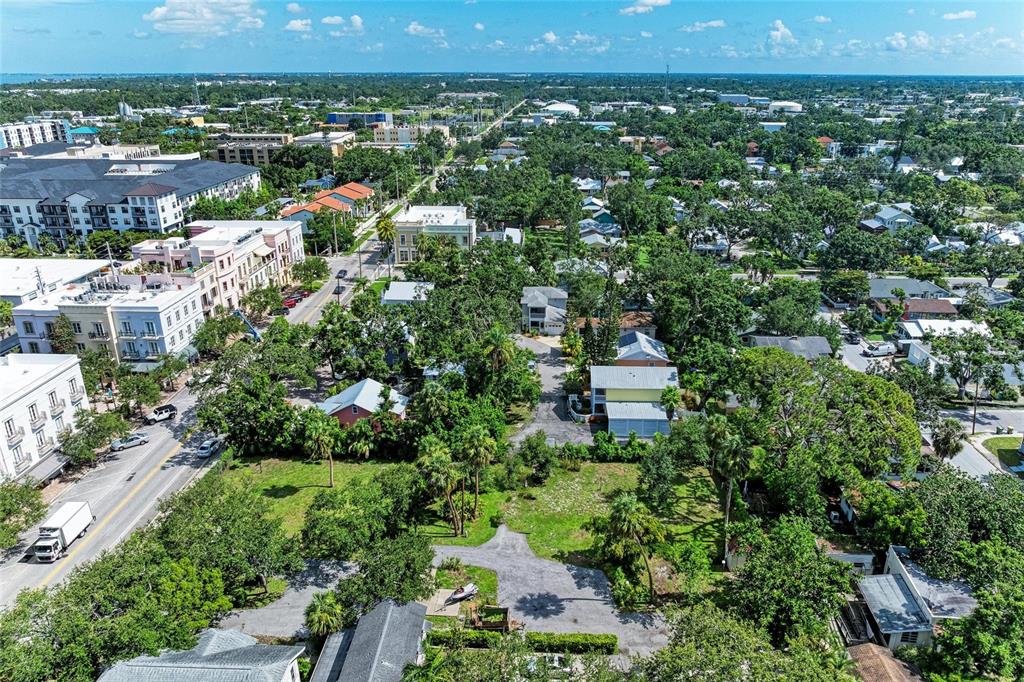 516 Howard Court Sarasota, FL 34236 - Photo 46 of 98