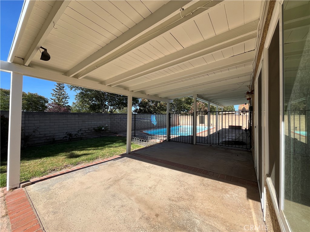 2534 Roxy Street Simi Valley, CA 93065 - Photo 16 of 19